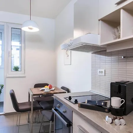 Apartment One Bedroom Sima *
