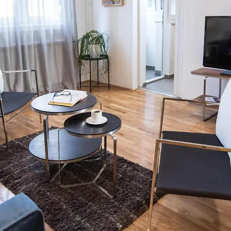 One Bedroom Sima Apartment
